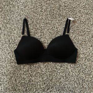 Wireless VS Plunge Push-up Bra